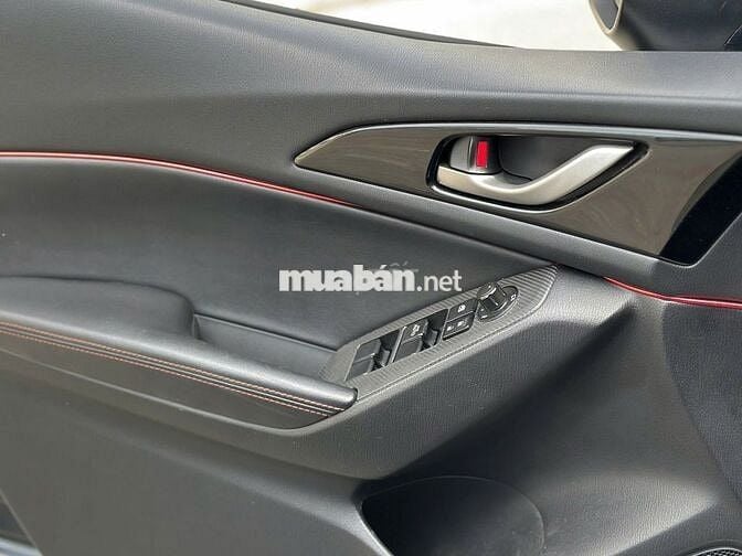 Mới về xe Mazda 3 2016 1.5 AT Hatchback siêu đẹp