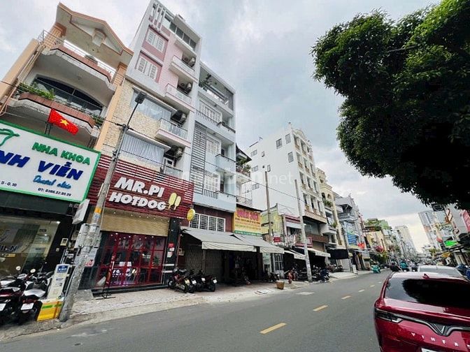 Tòa nhà MTKD Quận 10. DT 5.3x15m, 5 tầng thang máy