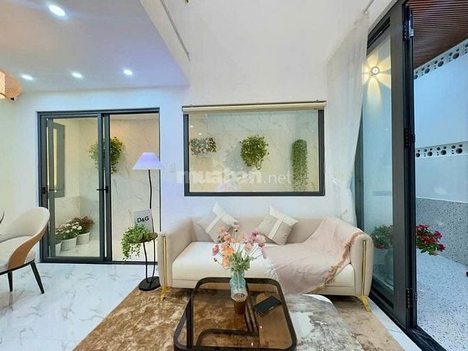 Nhà mê lửng đúc full nội thất Điện Biên Phủ, Thanh Khê, Đà Nẵng