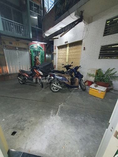 hẻm 217/12 đề thám q1 / 3x8 nhà 2 lầu