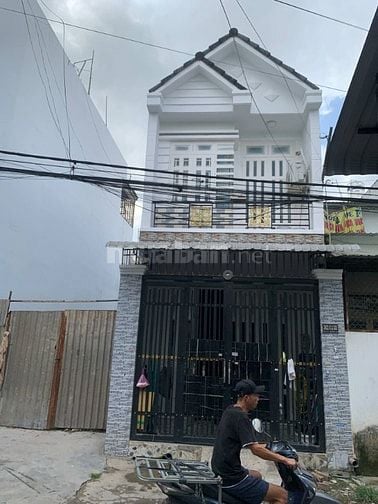 NHÀ TÂN CHÁNH HIỆP 13 - SÁT CHỢ ĐÔNG QUAN- 4X15,2 - 4,3 TỶ- 2 TẦNG