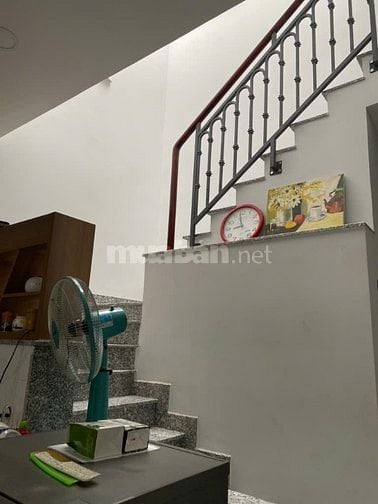 Nhà Đẹp Ở Ngay, Cách MT Lê Văn Việt 100m, HXH, 3PN, DT 4x15m,nhỉnh 5tỷ