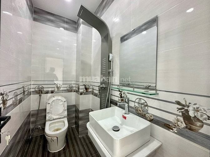 NHÀ BÌNH TÂN (4M x 14M) NGAY NGÃ TƯ BỐN XÃ, ĐẦM SEN PARK. ĐƯỜNG 6M !!!