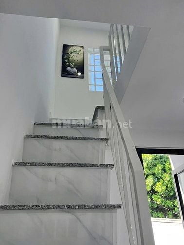 nhà ( Mới xây) Hẻm rộng 330/Âu Dương Lân P3 Q8. 2tỷ380.2lầu