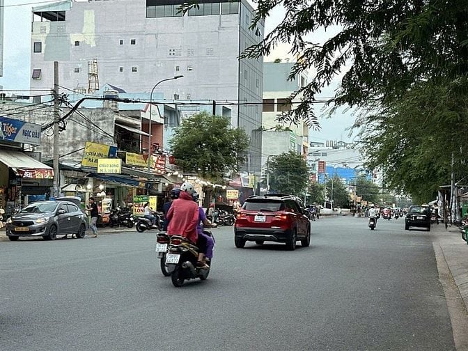 Bán nhà 4 tầng HXT Phạm Văn Bạch ngang 5m 110m2 tặng NT gần NH 13.3 tỷ