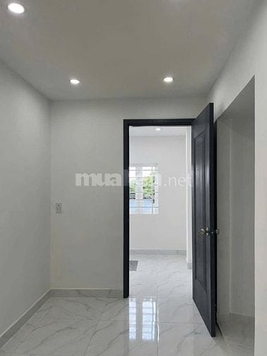 nhà ( Mới xây) Hẻm rộng 330/Âu Dương Lân P3 Q8. 2tỷ380.2lầu