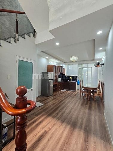 Bán nhà đẹp hẻm xe hơi Huỳnh Tấn Phát, 3 tầng hiện đại chỉ 6 tỷ 9