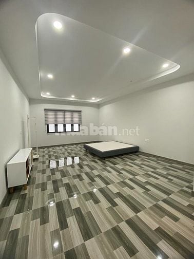 Bán nhà 5 tầng mới đẹp mặt tiền đường TRần Nguyên Hãn