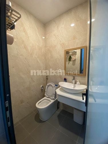 Bán nhà 5 tầng mới đẹp mặt tiền đường TRần Nguyên Hãn