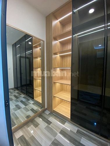 Bán nhà 5 tầng mới đẹp mặt tiền đường TRần Nguyên Hãn