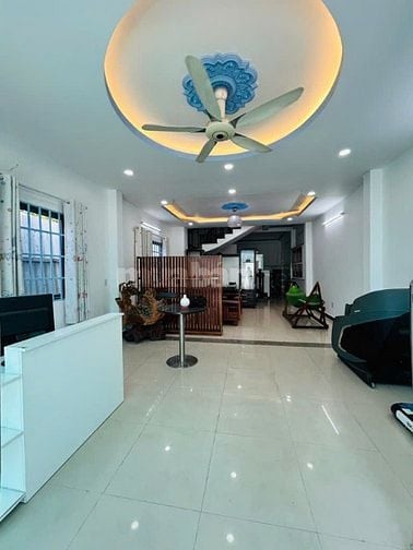 Nhà 4 tầng hẻm xe hơi 6 m 1 sẹc Nguyễn Thị Thập quận 7. 5*20 hơn 11 tỷ