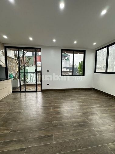 Bán nhà Phố Văn Cao 54m2-6T- thang máy- ngõ thông- 13.8 tỷ có TL