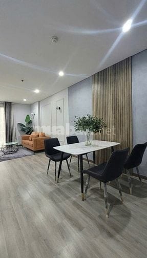 Sky Center, Phổ Quang, TB, 2PN rộng, 97m2, Căn góc,NTCC, 19tr/tháng.