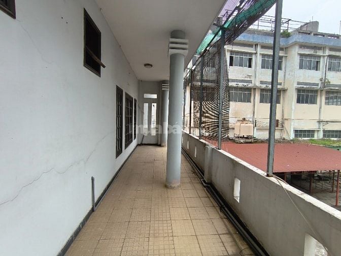 Cho thuê biệt thự đường xe công chợ cầu quận 12