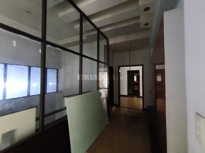 Cho thuê biệt thự đường xe công chợ cầu quận 12
