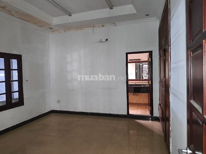 Cho thuê biệt thự đường xe công chợ cầu quận 12
