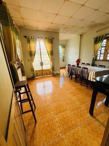 diện tích cực đẹp: Ngang 15m x Dài 20m = 300m², nằm ngay khu vực sầm u
