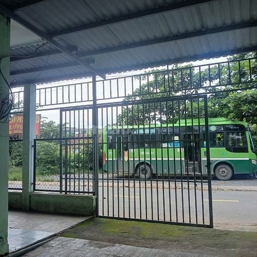 Bán gấp nhà mặt tiền đường Long Phước đường vào Vinhome Grand Park