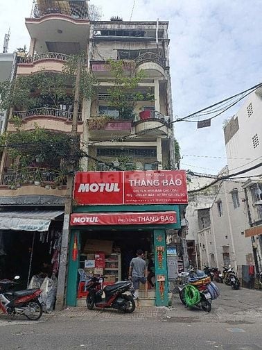 NHÀ MẶT TIỀN NGAY HÙNG VƯƠNG PLAZA. CHỢ TÂN THÀNH CHUYÊN PHỤ TÙNG OTO