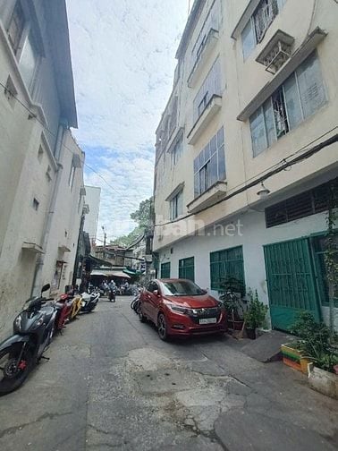 NHÀ MẶT TIỀN NGAY HÙNG VƯƠNG PLAZA. CHỢ TÂN THÀNH CHUYÊN PHỤ TÙNG OTO