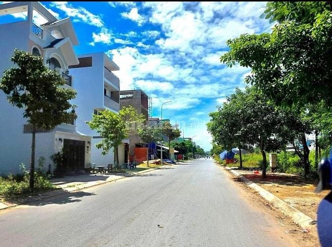 BÁN GẤP LÔ ĐẤT 100m² GIÁ CHỈ 1TỶ499 – KDC Phú Lợi, QUẬN 8