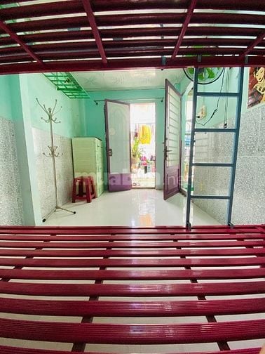 CHO THUÊ PHÒNG TRỌ 290/152A  LÝ THÁI TỔ, Q.3, CÓ MÁY LẠNH, GẦN NGÃ 7
