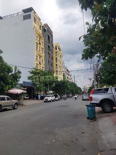 Bán tòa 9 tầng gồm 50 phòng .đường Cao Thị Chính P. Phú Thuận, Quận 7.