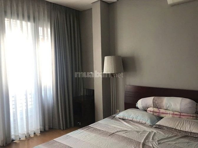 Cho thuê nhà mặt tiền Hoa Đào, P.2, Q. Phú Nhuận giá 88tr
