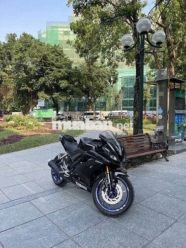 Em Cần Bán Xe R15v3