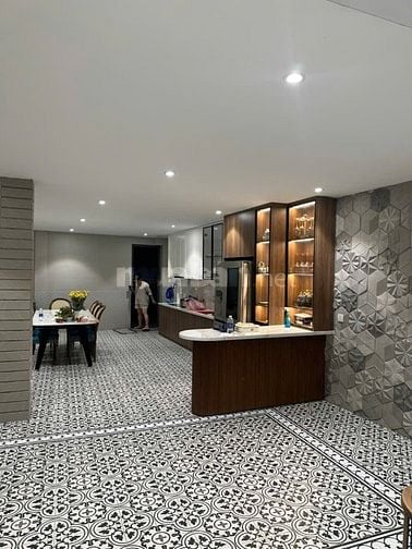 Bán nhà mặt tiền đường phan huy thực