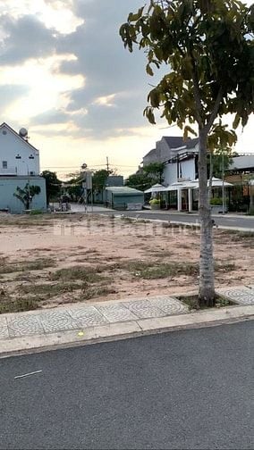 Cần Bán Lô Đất Liền Kề KCN Tam Phước - Giá 1 tỷ 5- Sổ Sẳn