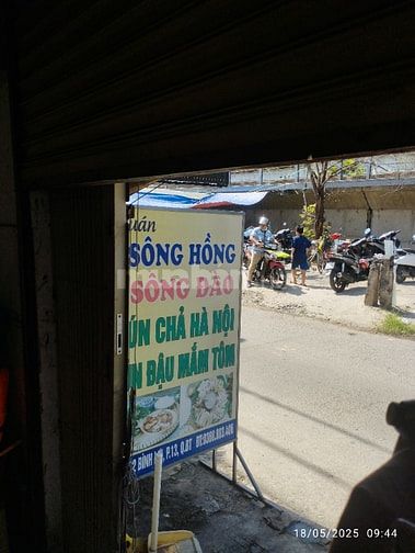 Cho thuê mặt bằng . 7 triệu tháng.