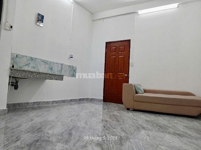 Cho thuê phòng 32m2 chỉ 4,8 triệu tại KDC Vạn Phúc, Thủ Đức