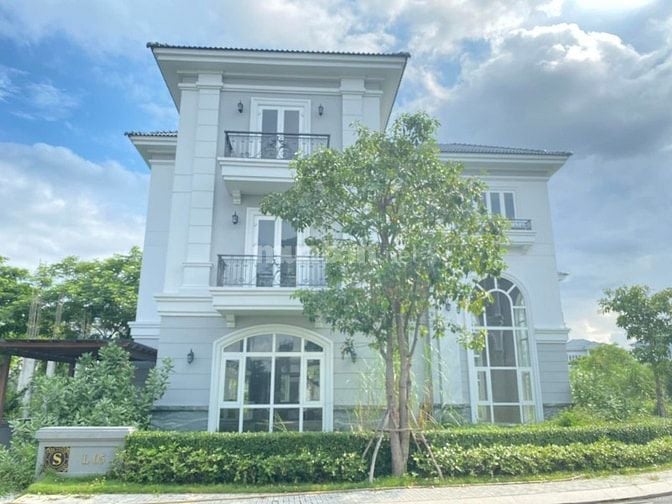 Căn đơn lập, view sông, khu biệt thự ven sông Sol Villas