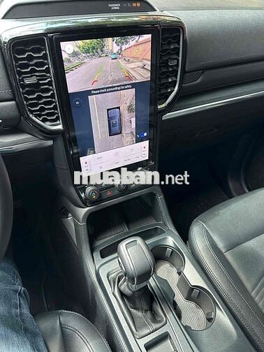 Ford Everest 2024 Titanium 2.0L 4x2 AT - 19000 km