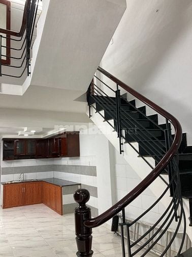 Cho thuê nhà HXH (8m) 206 Sư Vạn Hạnh, P.2, Q.10, 3,7m x 16m, 1T-2L,