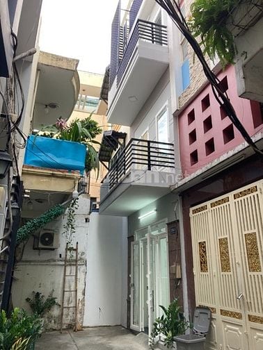 Cho thuê nhà HXH (8m) 206 Sư Vạn Hạnh, P.2, Q.10, 3,7m x 16m, 1T-2L,