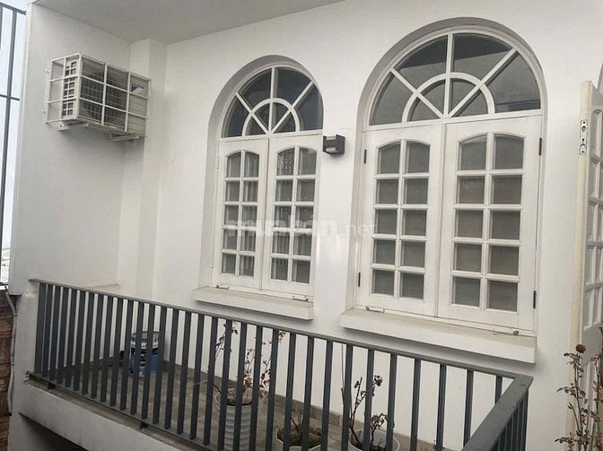 Bán nhà mặt Lê Quang Định, Quận Gò Vấp, 366m2 đất, 4 tầng