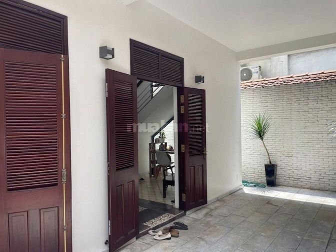 Bán nhà mặt Lê Quang Định, Quận Gò Vấp, 366m2 đất, 4 tầng