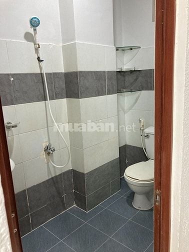 Cho thuê nhà HXH (8m) 206 Sư Vạn Hạnh, P.2, Q.10, 3,7m x 16m, 1T-2L,