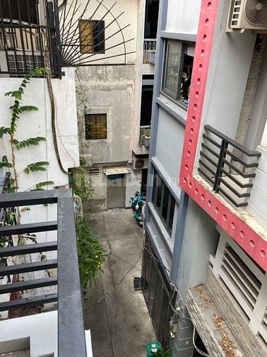 Cho thuê nhà HXH (8m) 206 Sư Vạn Hạnh, P.2, Q.10, 3,7m x 16m, 1T-2L,