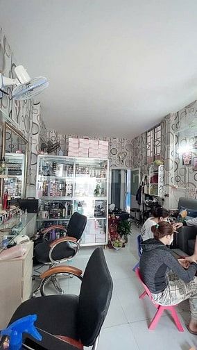 Kẹt lắm rồi anh/chị ah, bán nhà Kinh Dương Vương Dt:4,2x16m, 5 tầng