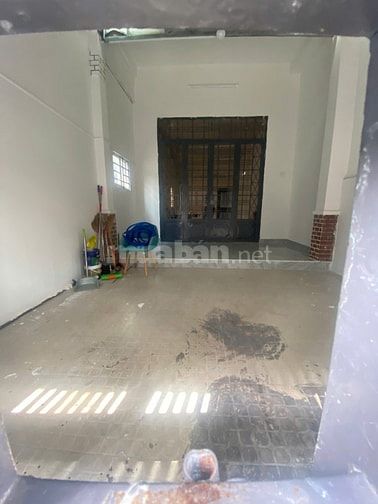 Bán nhà - chiều ngang hơn 5m -  hẻm xe hơi - đường Trường Chinh Q12