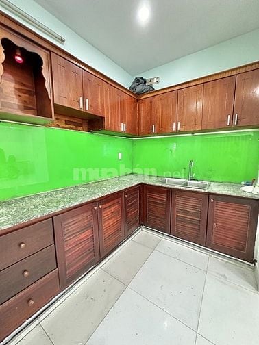 MẶT TIỀN NGUYỄN NGỌC LỘC - DT 80m2 ( 5m x 16m ) - NGỘP 5 TỶ