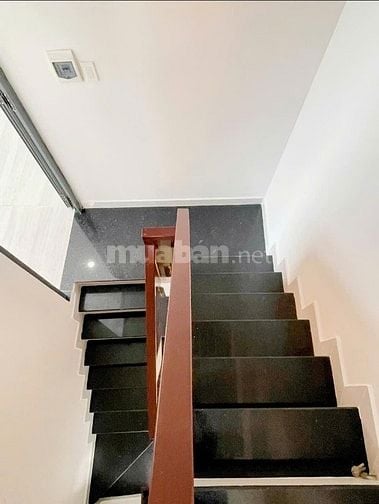 Thanh lý gấp căn nhà ở Lạc long Quân-Q.11 giá 1ty185/50m2, hxh-Shr 