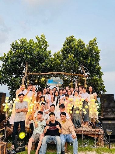 CẦN TUYỂN NHÂN VIÊN LÀM RẬP THỜI TRANG TẠI TÂN PHÚ