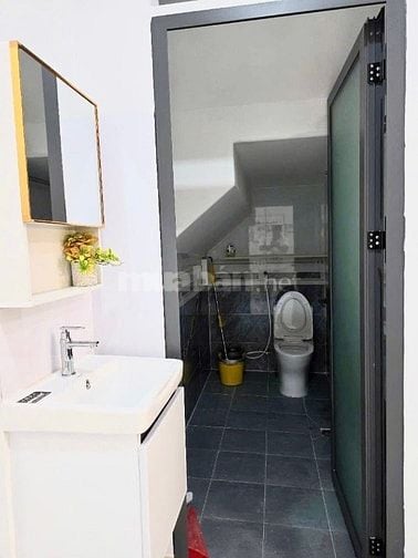 Nhà mới ken xà beng Căn góc Lê Văn Sỹ, Phường 10, Quận Phú Nhuận 