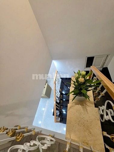 Nhà mới ken xà beng Căn góc Lê Văn Sỹ, Phường 10, Quận Phú Nhuận 