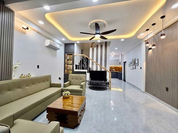 Nhà mới ken xà beng Căn góc Lê Văn Sỹ, Phường 10, Quận Phú Nhuận 
