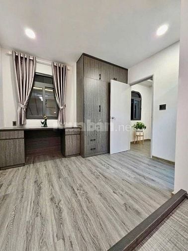 Nhà mới ken xà beng Căn góc Lê Văn Sỹ, Phường 10, Quận Phú Nhuận 